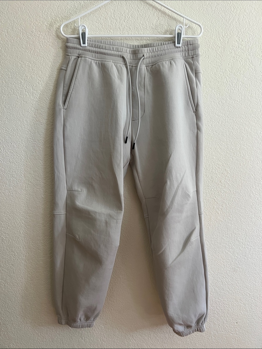 American Eagle Tech Fleece Jogger - Picture 1 of 4